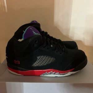 Jordan 5 Retros ❤️🖤